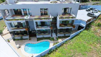 102 m² Condo