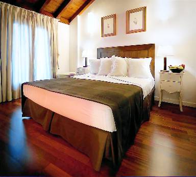 Aparthotel totalmente equipado con terraza | Cerca Catedral de Toledo | Vistas a la ciudad | Adaptado para el teletrabajo