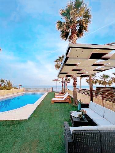 Villa  Meneou