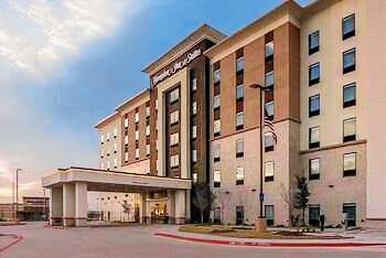 Hampton Inn & Suites Dallas-The Colony, TX — photo 4