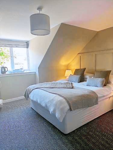 Pitlessie Rooms at Pitlessie Village Inn