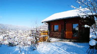 Logement avec jacuzzi, barbecue et jardin | Vue montagne