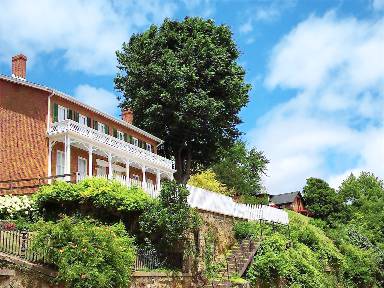 251 m² House
