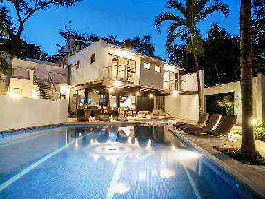 500 m² House