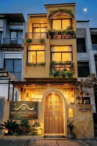 Vacation home with patio & garden in Hue