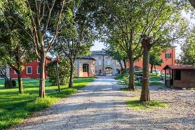 Camera privata adatta alle famiglie con giardino e terrazza | Accetta animali domestici