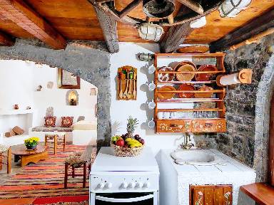 House with barbeque | Mountain view | Close to the beach