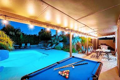 279 m² House