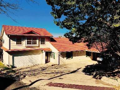208 m² House