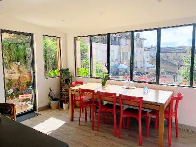 Maison avec jardin et terrasse