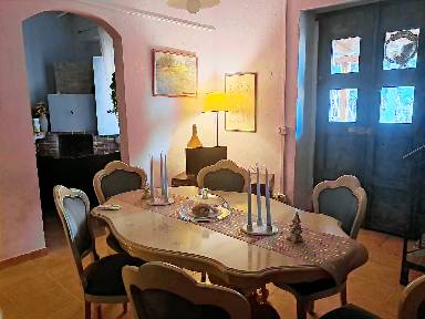Ferienwohnung mit Terrasse, Pool und Garten | Gartenblick