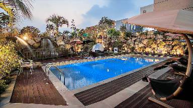Villa con piscina privada, terraza y barbacoa