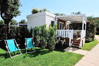 Casa mobile con giardino e terrazza