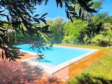 Casale con piscina, giardino e terrazza | Vista sul giardino