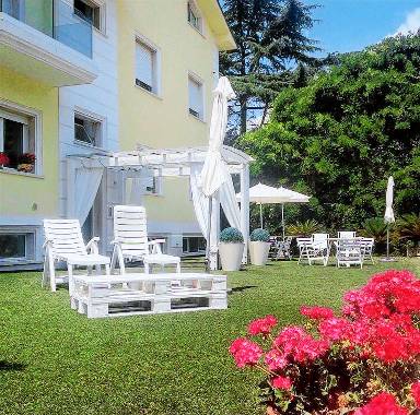 Kinderfreundliche tolle Wohnung mit Grill, Garten und Pool | Gartenblick