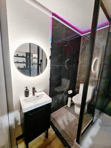 L Aparte Suite Romantique avec Spa et Douche XXL
