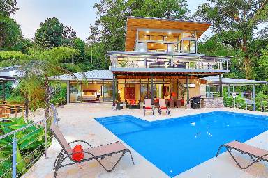 Huis 557 m²