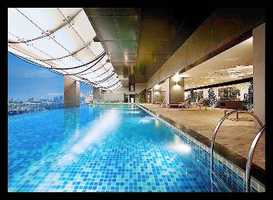 380 m² Apartment