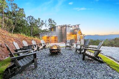 427 m² House