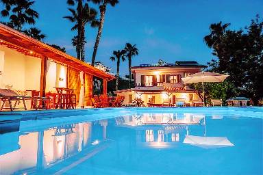 Villa with private pool & garden | Water view