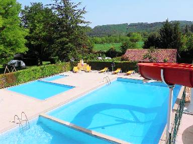 Chalet adapté aux familles avec piscine chauffée et terrasse | Avec animaux autorisés