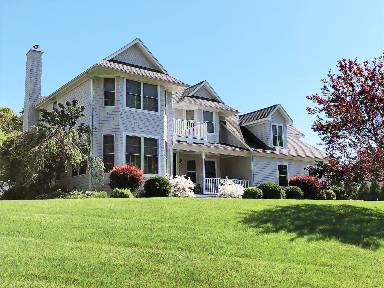 Children-friendly vacation home with terrace, BBQ & jacuzzi | City view | Good for workation