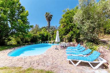 Casa de campo de 300 m²