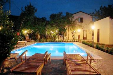 200 m² Villa