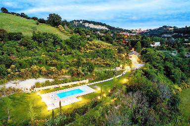 Voll ausgestattete Villa mit Pool und Grill | Panoramablick