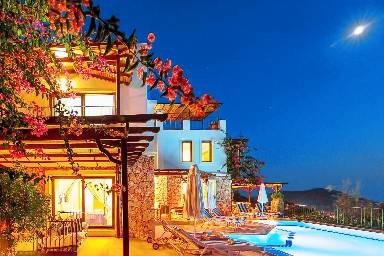 235 m² Villa