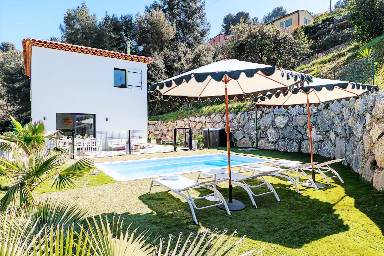 Villa with private pool, terrace & garden