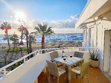Family-friendly spacious flat with terrace & garden | Nature view | Beach nearby