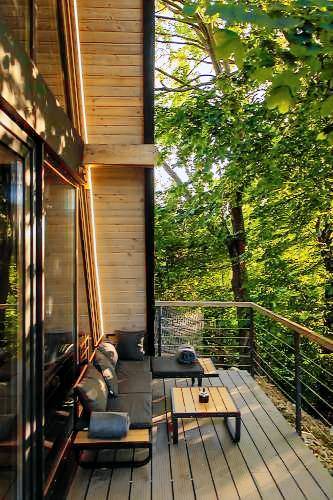 Charming apartment with terrace, hot tub & yard | Pets allowed — photo 4