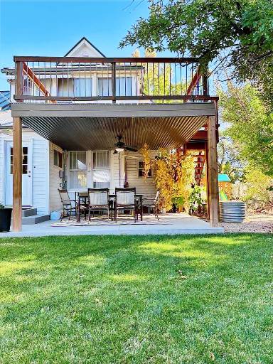 279 m² House