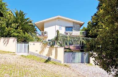 Villa 300 m²