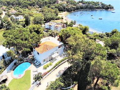 Villa 300 m²