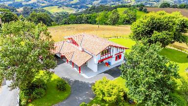 Gîte 150 m²