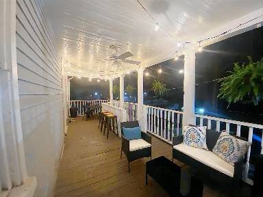 121 m² House
