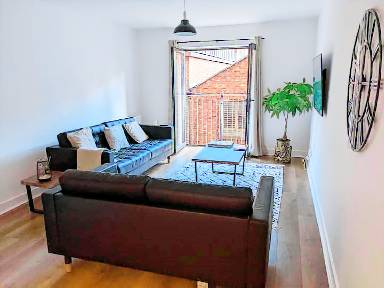 Holiday apartment | Near Belfast City Hall | City view