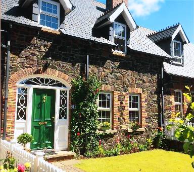 Family-friendly cottage with BBQ, terrace & garden | Nature view