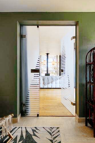 Rental apartment with yard, terrace & barbecue — photo 3