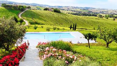 Familienfreundliche Villa mit privatem Pool, Garten und Grill