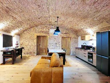 90 m² Apartament