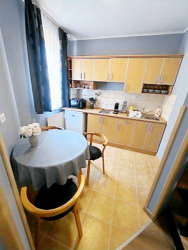 Serviced apartment with patio & sauna | Dogs allowed — photo 2
