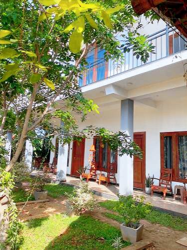 Bed and breakfast  Dambulla