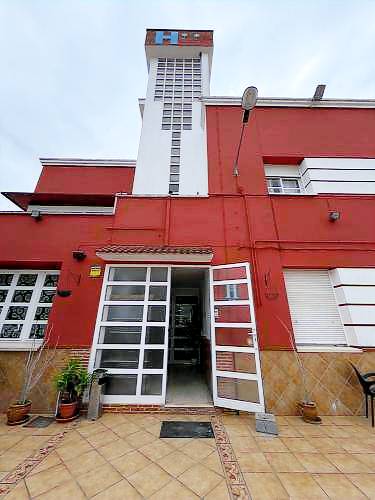 Hostal La Perla — photo 4