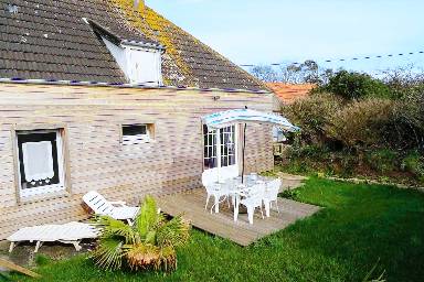 Landhaus für 4 Gäste mit Hund in Cosqueville, Frankreich