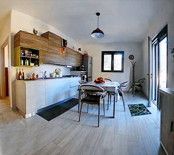Apartment with yard & grill — photo 3
