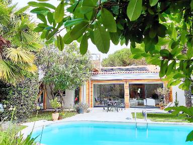 100 m² House