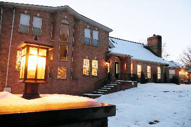 929 m² House